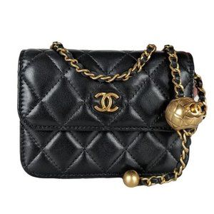 Chanel Clutch Quilted Pearl Crush With Black Lambskin Leather Cross Body Bag